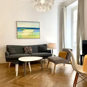 https://apart-hotel-riviera-promenade-des-anglais-1mn.fr-provencehotel.com