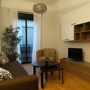 https://malaga-apartamentos-malaga-29012-2.es-andalucia.com